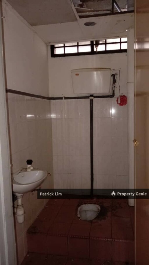 Melaka Raya [Ground Floor] Shop Lot FOR RENT