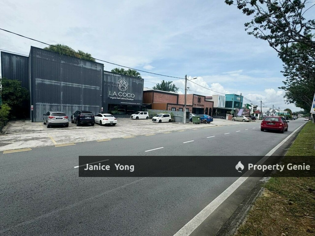 Commercial Bungalow @ Taman Pelangi Jalan Serampang