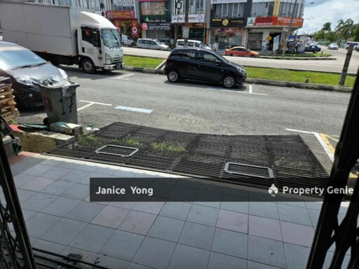 Taman Ungku Tun Aminah Shoplot For Rent