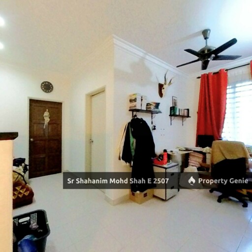 Corner Lot Double Storey Semi-D Cluster, Bayu Suria , Bandar Puncak Alam , Selangor