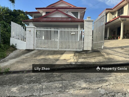 2-Storey Bungalow on the Hill for Rent, 5,000 sqft, 5 Bed 3 Bath, Behind Mr.DIY Beverly Hills Commercials, Bundusan, Penampang, Kota Kinabalu