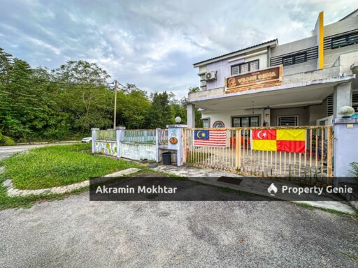 Freehold | 2 Storey CORNER LOT TAMAN SEMENYIH PARKLANDS, BERANANG