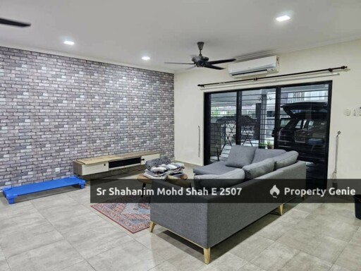 DOUBLE STOREY TERRACE HOUSE FOR RENT - LAMAN DELFINA NILAI IMPIAN, NILAI NEGERI SEMBILAN