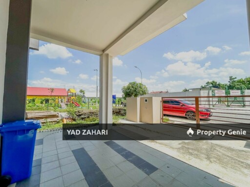 Kampung Lombong, Shah Alam | 2- Storey Terrace 4 Bedrooms | RM550K - Endlot & Flexible Deposit