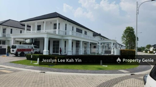 [Corner Lot] 2 Storeys Bungalow Eco Majestic Semenyih For Sale