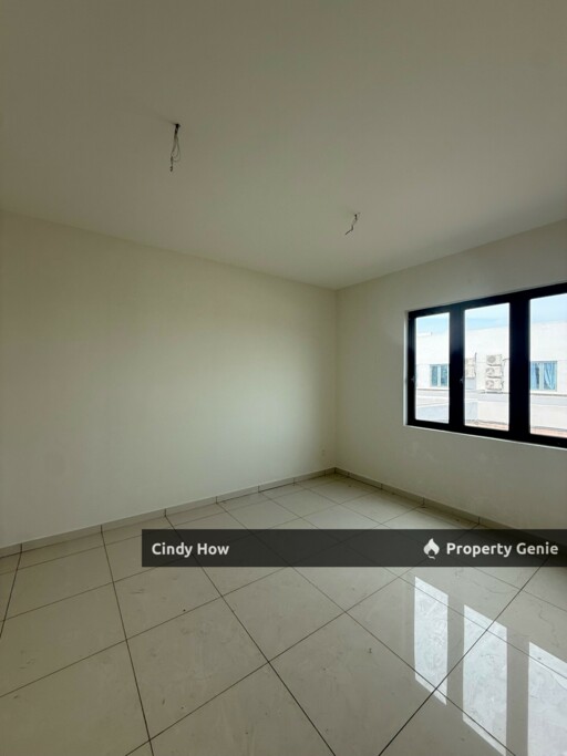 8 Residence Superlink For Sale