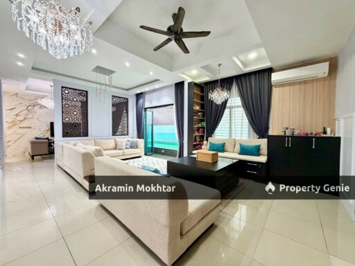 Freehold, Fully Renovated & Partially Furnished | 3 Storey Semi-D Lambaian Residence, Kajang