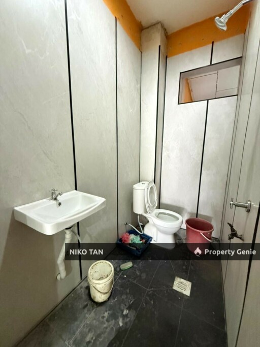 Jalan Belibis 1Sty Renovated Taman Perling For Sale
