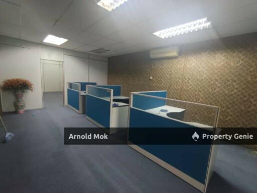 🏢 FOR RENT – OFFICE SPACES @ BANDAR BARU SERI ALAM 📍 Facing Main Road | Jalan Suria, Masai