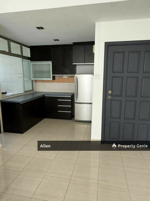 🏡 Kipark Apartments @ Tampoi Indah For Sale – Corner Lot | 3 Bedrooms | Pool View | Renovated