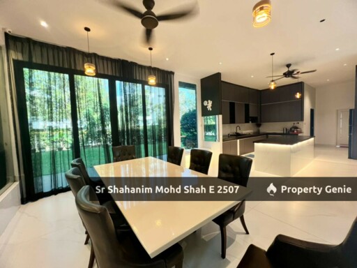 Reflexion Pool Villa Bandar Nusaputra Timur Puchong South