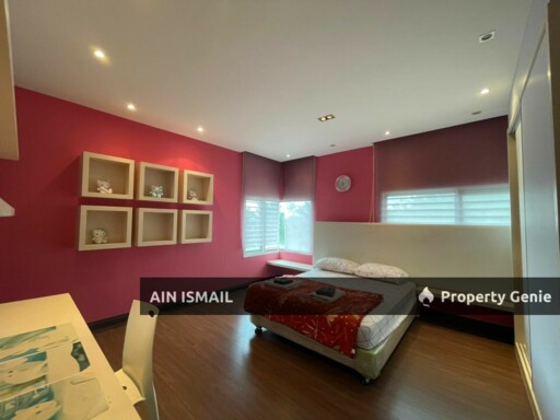 [RENOVATED &CORNER] BUNGALOW 3STOREY TAMAN FOREST HILL, PELINDUNG - TOK SIRA, KUANTAN