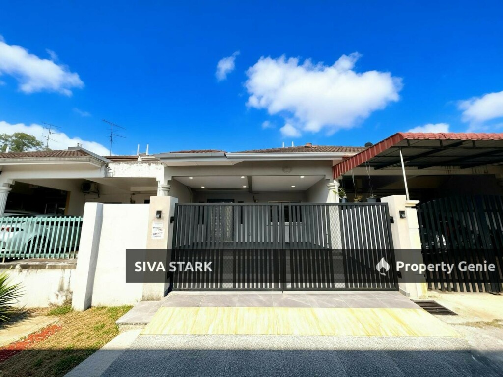 Flora Heights @ Jln Santalia 2* Large Single Storey Terrace House For SALE!!