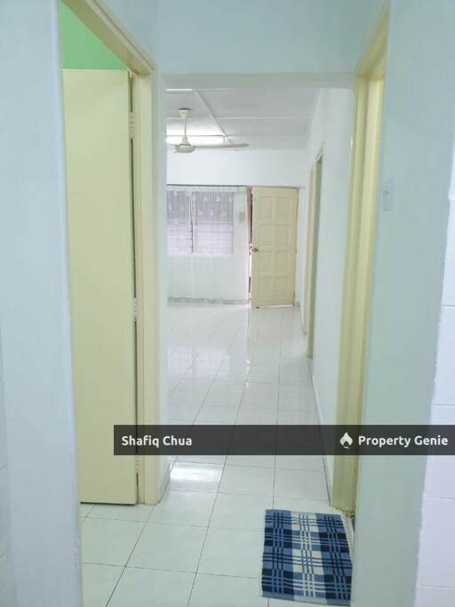 Top Floor Renovated Unit Mahkota Cheras Walk Up Flat For Sale