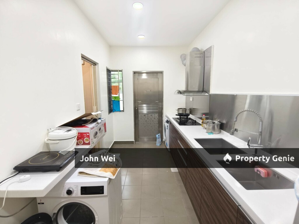 🌸Double storey Cluster Corner Adda Heights🌸