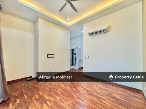 Freehold & Renovated | 2.5 Storey Terrace Intermediate TTDI Grove Phase 10, Kajang