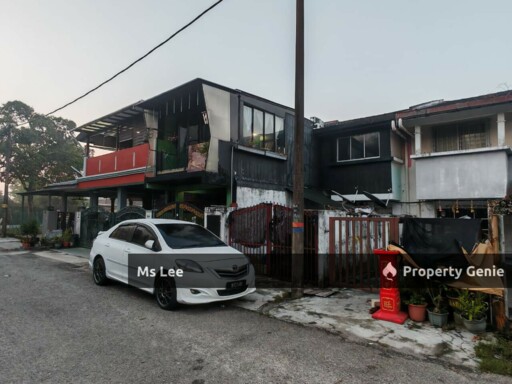 2 storey Town House (Ground Floor)-Taman Sri Sentosa @ Klang-Ready 15/7 or 31/7