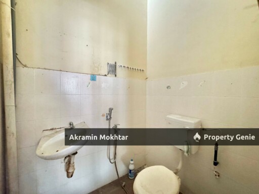 Freehold & Renovated | Single Storey Terrace Taman Sri Orked, Seksyen 30 Shah Alam