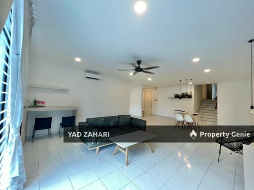 Taman Tasik Prima, Puchong | Townhouse 5 Bedrooms | RM890K - Fully Furnished, Roof Deck Facing Lake View & Spacious Built Up