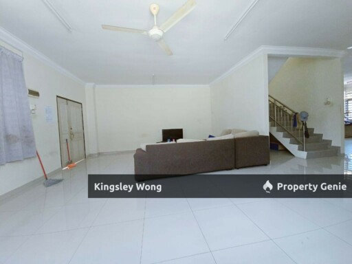 Bukit Merchu Kuala Kangsar Freehold Double Storey Inter Corner House big size land 20x82