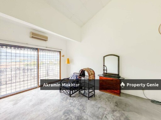 Freehold & Renovated | 3.5 Storey Terrace Taman Kesuma, Ampang