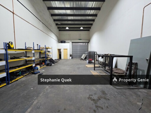 1.5 Storey With CF Link Factory For Sale @ Bukit Kemuning Sek 34