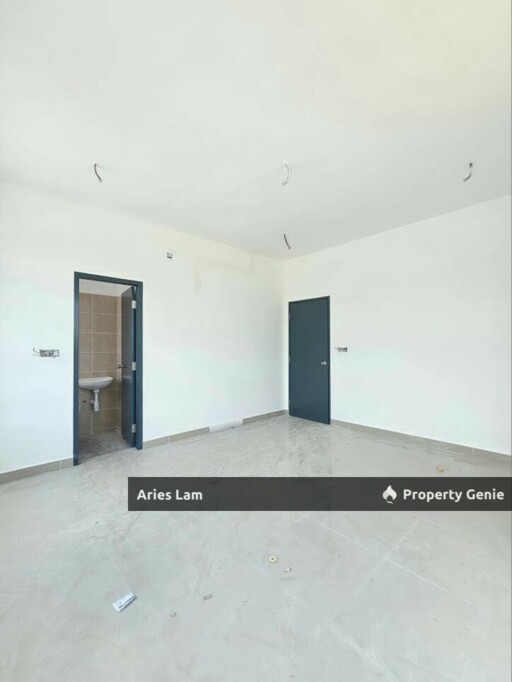 Corner Lot @ Bandar Dato Onn Double Storey Terrace House