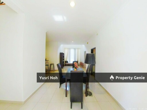 PARTIALLY FURNISHED BUNGALOW DOUBLE STOREY BEVERLY ROW IOI RESORT CITY PUTRAJAYA