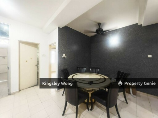 Seri Botani Palma Double Storey Terrace House Freehold Simple Renovated