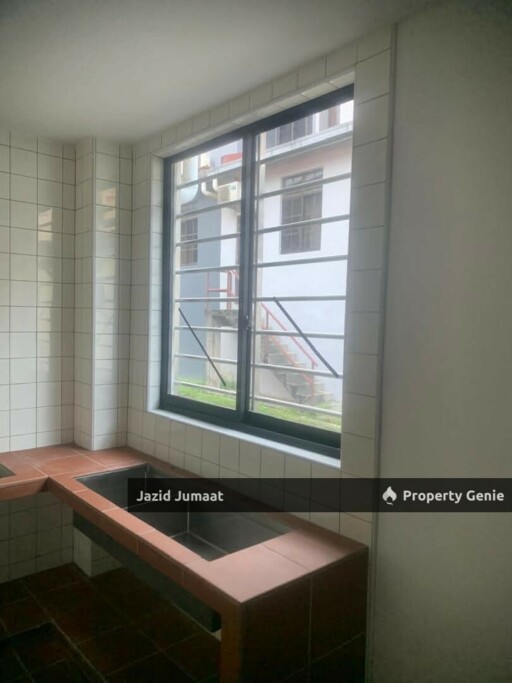 RUMAH UNTUK DISEWAKAN JALAN PESONA TAMAN PELINGI INDAH ULU TIRAM..