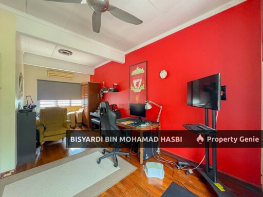 FACING OPEN 2.5 STOREY TERRACE BANDAR SRI DAMANSARA, DAMANSARA .