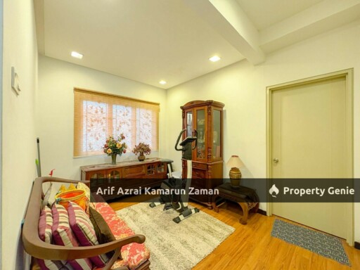 [For Sale] Double Storey Semi-Detached House, Anjung Suasana Bandar Seri Putra, Bangi | 5R5B | RM900,000