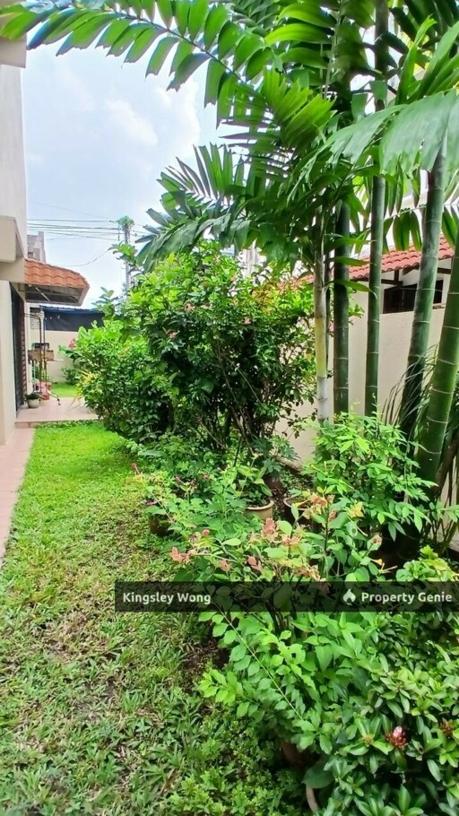 Taman Cempaka Freehold Inter Corner Terrace House Extra Land Beside Near Town Area
