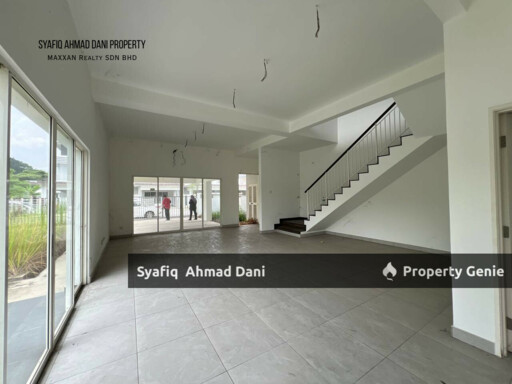 FREEHOLD CORNER LOT Double Storey Terrace Laman Azalea, Nilai