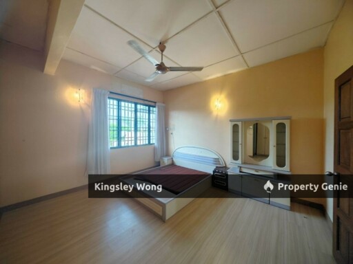 Silibin First Garden Double Storey Terrace House Facing North Simple Renovated Near Menglembu