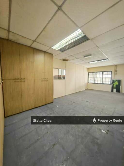 Single Storey Terrace Factory for RENT
