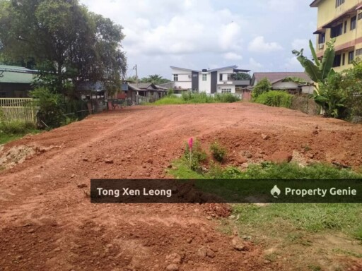 Freehold Town Area Residential Land @ Bukit Senjuang for Sale !!