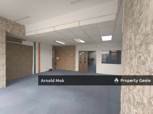 🏢 FOR RENT – OFFICE SPACES @ BANDAR BARU SERI ALAM 📍 Facing Main Road | Jalan Suria, Masai