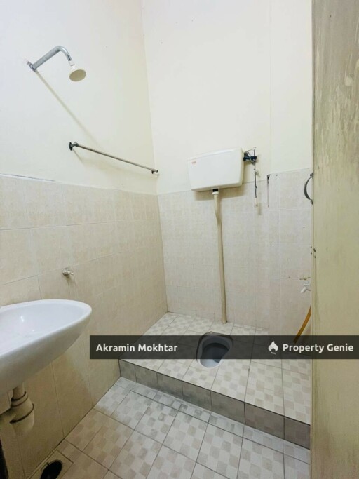 Freehold & Renovated | Single Storey Terrace Jalan Dendang 62, Taman Telok, 42500, Telok Panglima Garang,