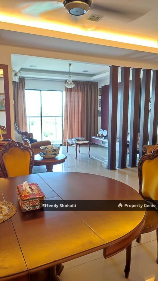 PARAMOUNT VIEW CONDO PJ END LOT