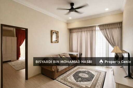 "Fully Renovated - Walking Distance to Surau Jumaat Ar-Raudhah" Double Storey Semi Detached House Taman Impian Makmur, Saujana Impian, Kajang.