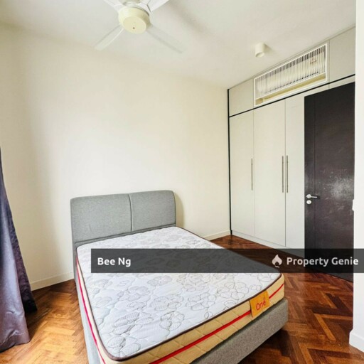 Avira Medini Iskandar @ 2 Storey Garden Terrace Corner Lot