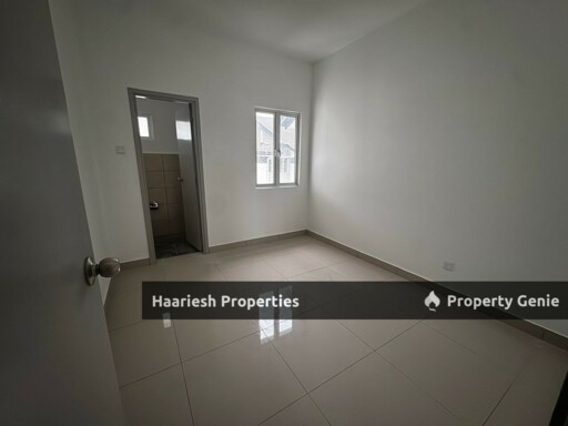 Double Storey House Taman Puncak Warisan