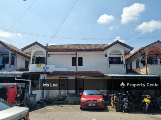 1st Floor Town House @ Taman Kajang Utama - Sale Below Bank Value Rm30k