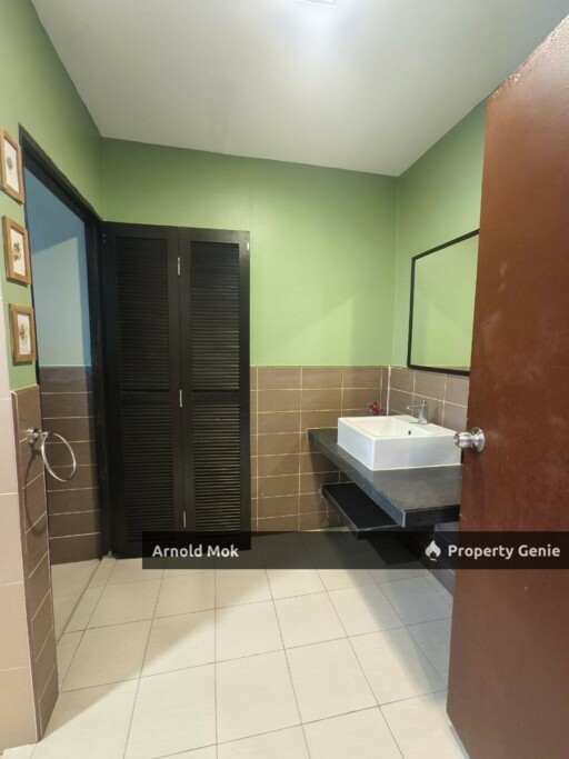 2 storey Bungalow House at Jalan Dapat Kampung Bahru, Johor Bahru for Rent