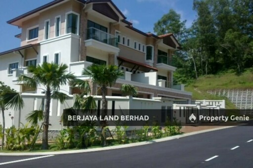 The Peak Taman TAR