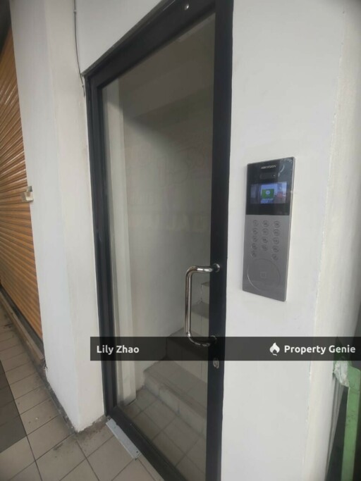 Office Room for Rent, 400 sqft, Private Toilet, Newly Renovated, Prime Area, 2nd Floor Grand Plaza Putatan 5 Town, Kota Kinabalu