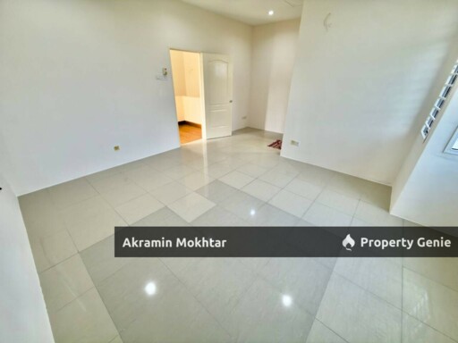 FACING OPEN, END LOT & RENOVATED | 2 Storey Terrace Vista Hill Bandar Mahkota Cheras, Cheras Selangor