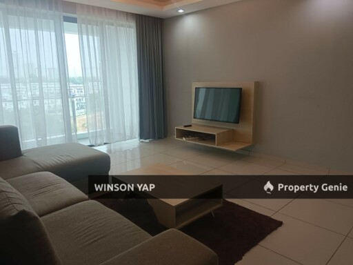 Ponderosa Lakeside Freehold Fully Furnish Sell with tenancy Near Molek