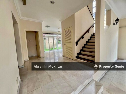 Freehold, Gated & Guarded | SEMI D 2 Storey House, Jalan Damar Bandar Sri Damansara Selangor .